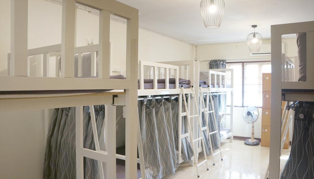 Wake Up Hostel 방콕 외부 사진