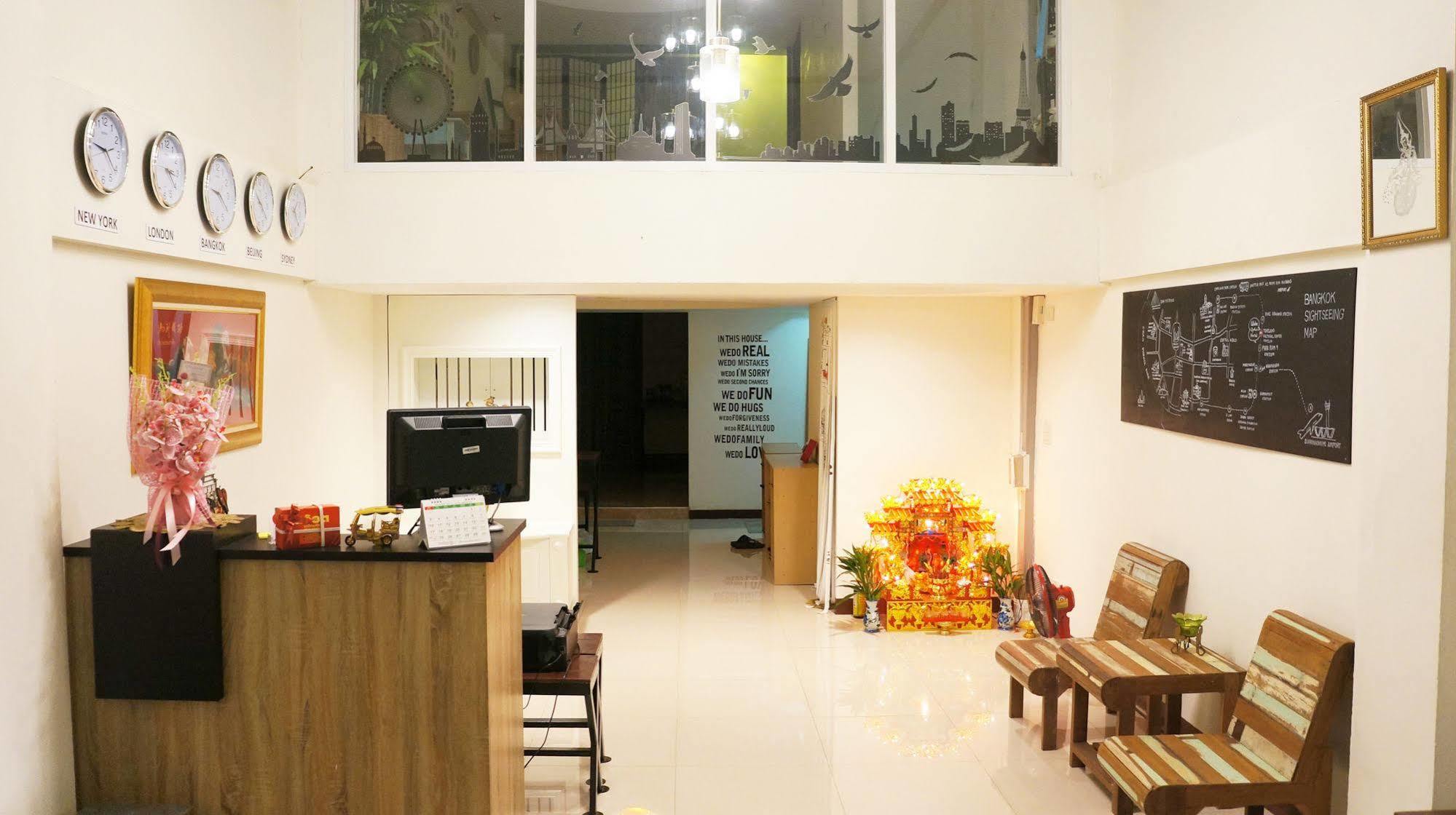 Wake Up Hostel 방콕 외부 사진