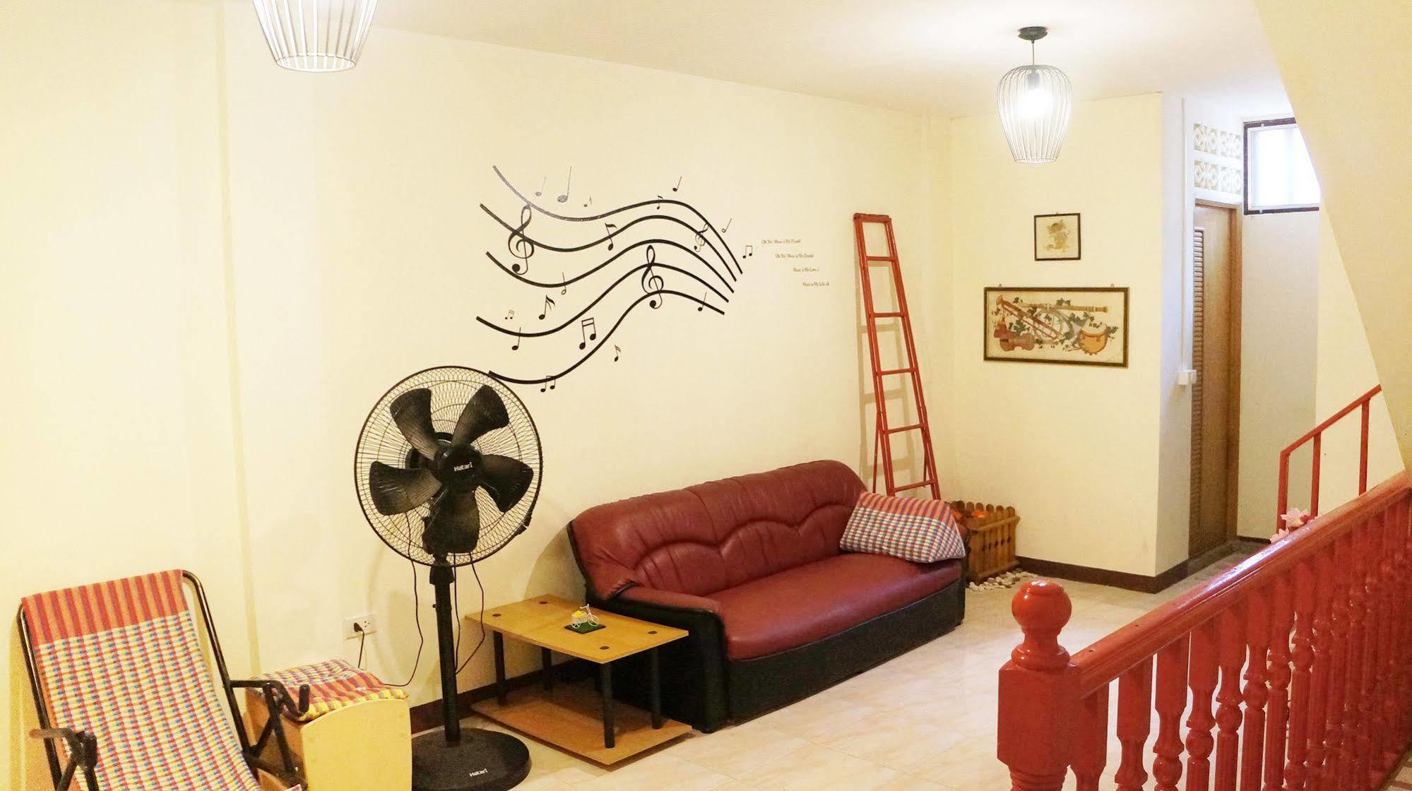 Wake Up Hostel 방콕 외부 사진